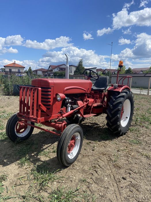 Tractor MC Cormik International