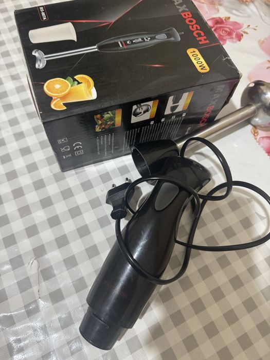 Ручной блендер требует ремонта