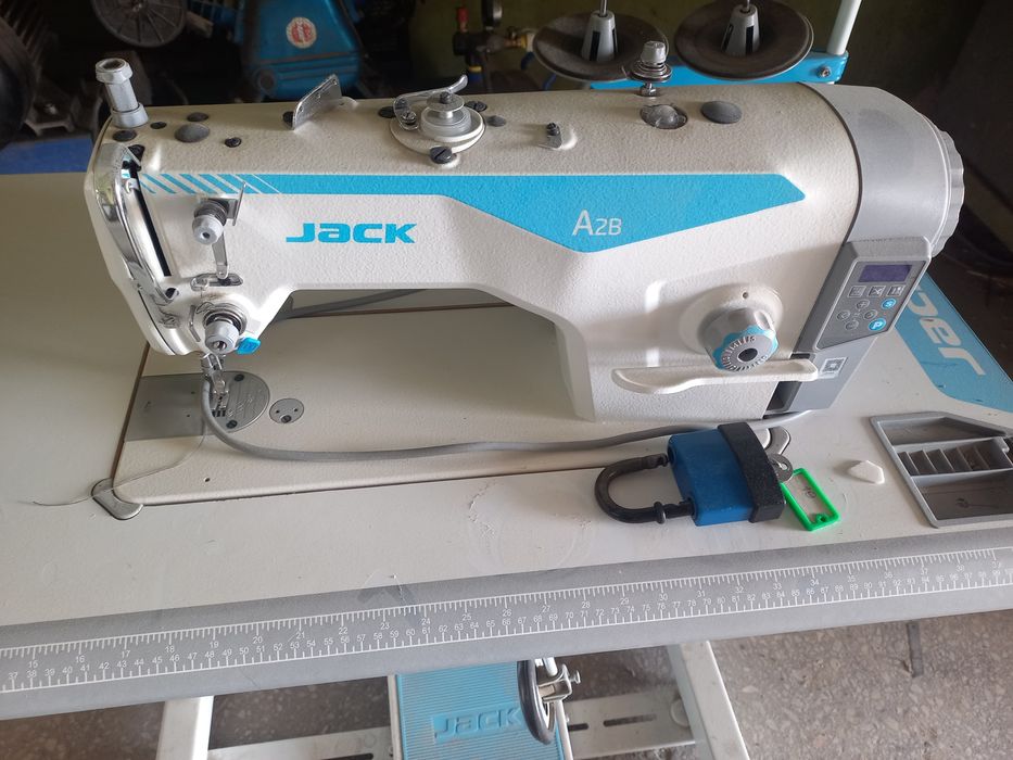 Швейная машина Jack A2B белый, синий