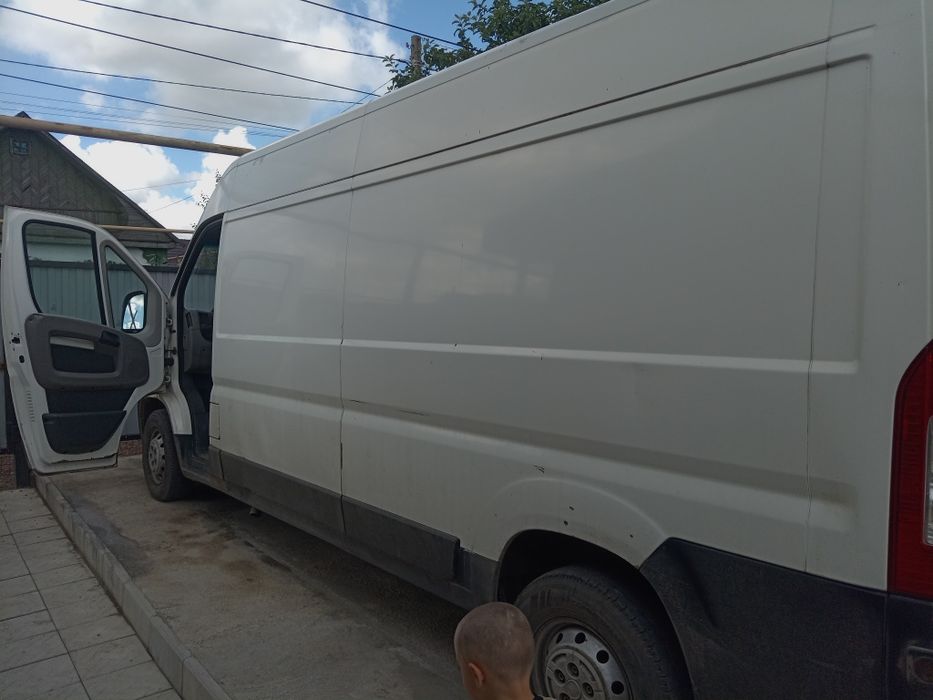 Продам автомобиль.