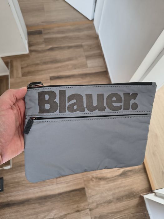 Продавам чисто нова чанта клъч