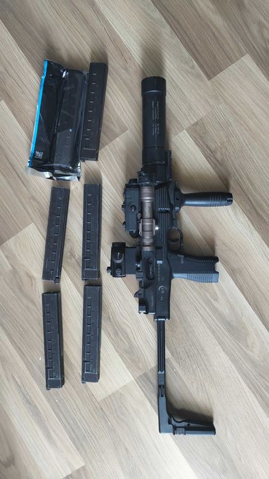 Еърсофт реплика MP9