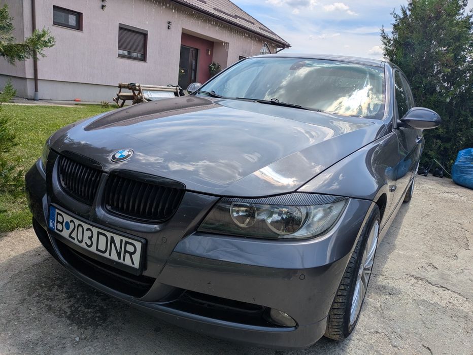 BMW E90 320 benzina automatat