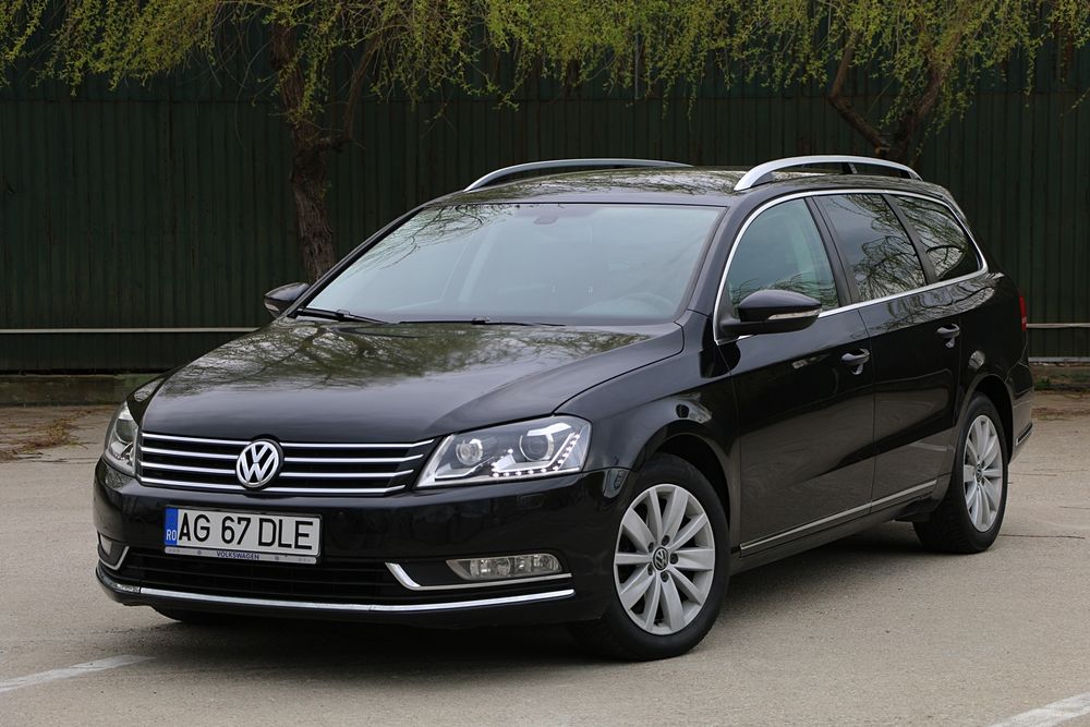 VOLKSWAGEN Passat 2012