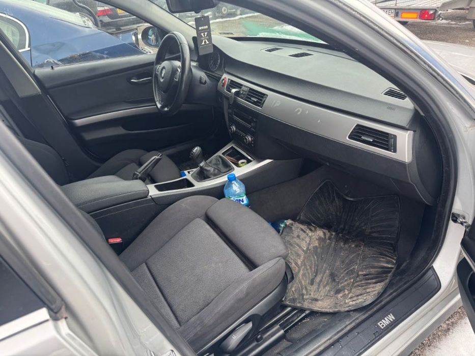 BMW E91 330xd 231 к.с. на части | Recaro | xDrive