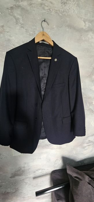 Продам пиджак школьный