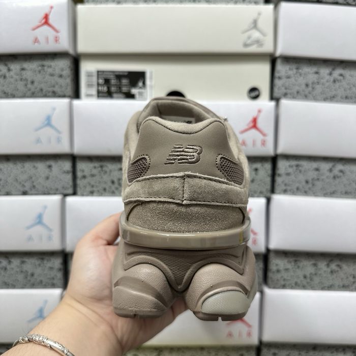 New Balance 9060 Chestnut U9060IWD