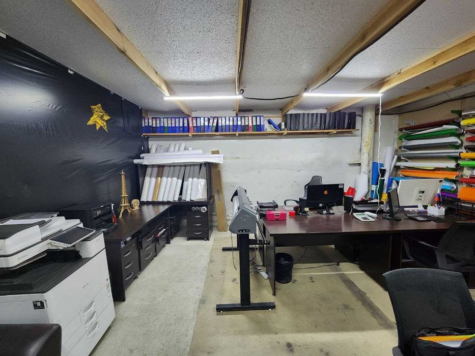 Сотилади: Тайёр Реклама-ишлаб чиқариш цехи!