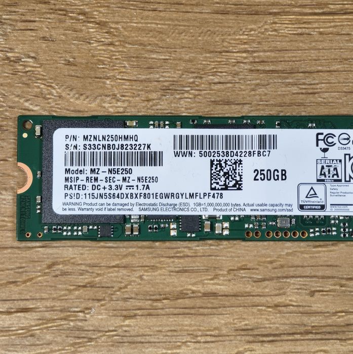 SSD Samsung 850 Evo 250gb, ca noi