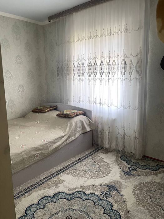 Чиланзар 25-кв, 2/4/4 комната РАЗДЕЛЬНАЯ, Кирпичный дом Чистый ремонт