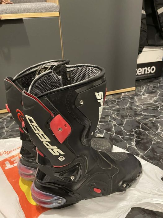 Ботуши 43 номер пистови ботуши