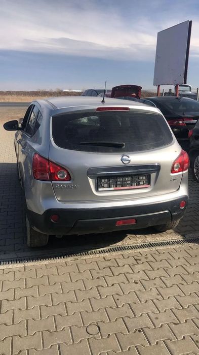 Dezmembram Nissan Qashqai 2.0 DCI 4x4 Aut an fabr. 2007