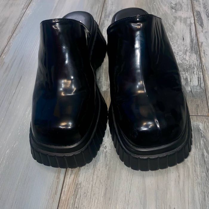 Нови мюли, р-р 38.