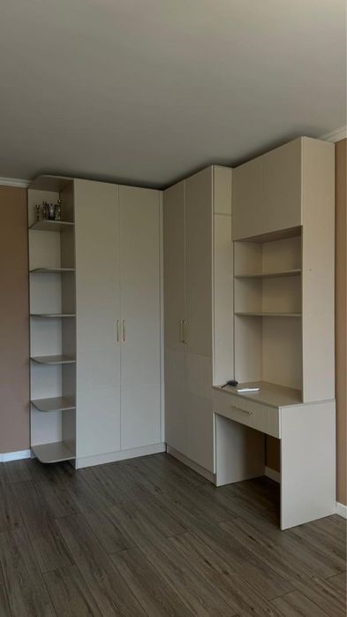 Продам шкаф для спальни