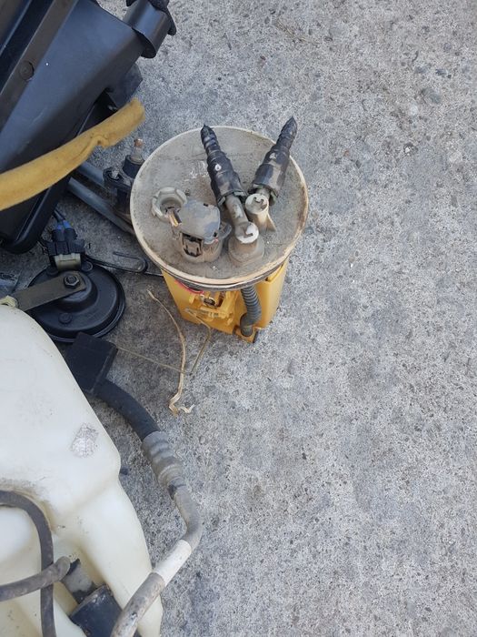 Казанче миещо  разширителен съд за мицубиши спей стар 1.3бен