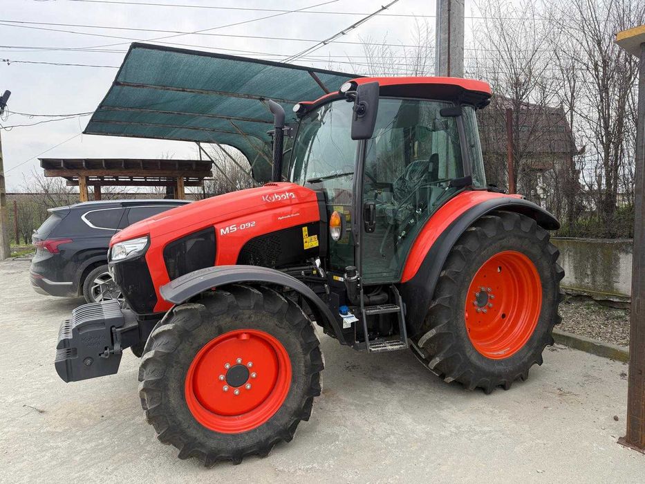 tractor Kubota M5-092