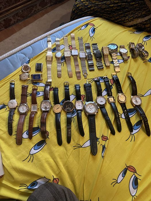 Vand ceasuri de mana