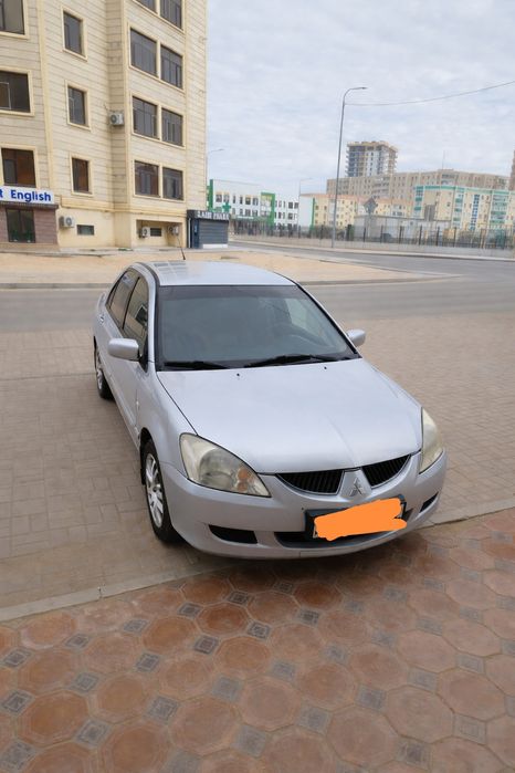 Mitsubishi lancer
