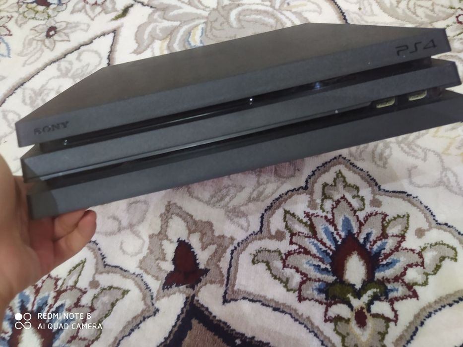 Playstation 4 pro ps4