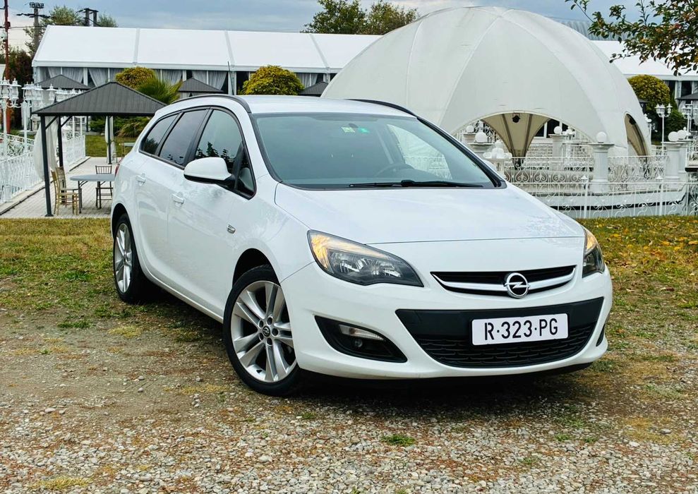 Opel Astra J 2016 Benzina
