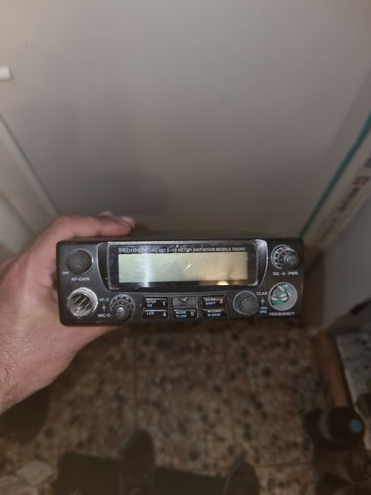 Vând statie cb radar midland