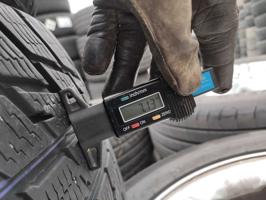 2бр Зимни гуми 275 40 21 - Nokian