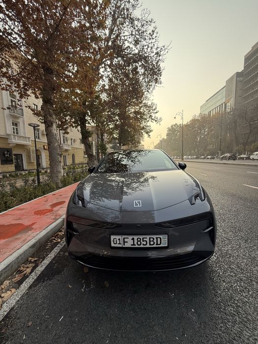 Продаю свой электро Автомобиль Zeekr x пробег 13.000