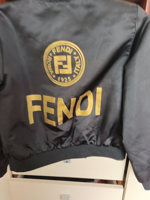 Прочие товары. Продается пиджаки для девочек