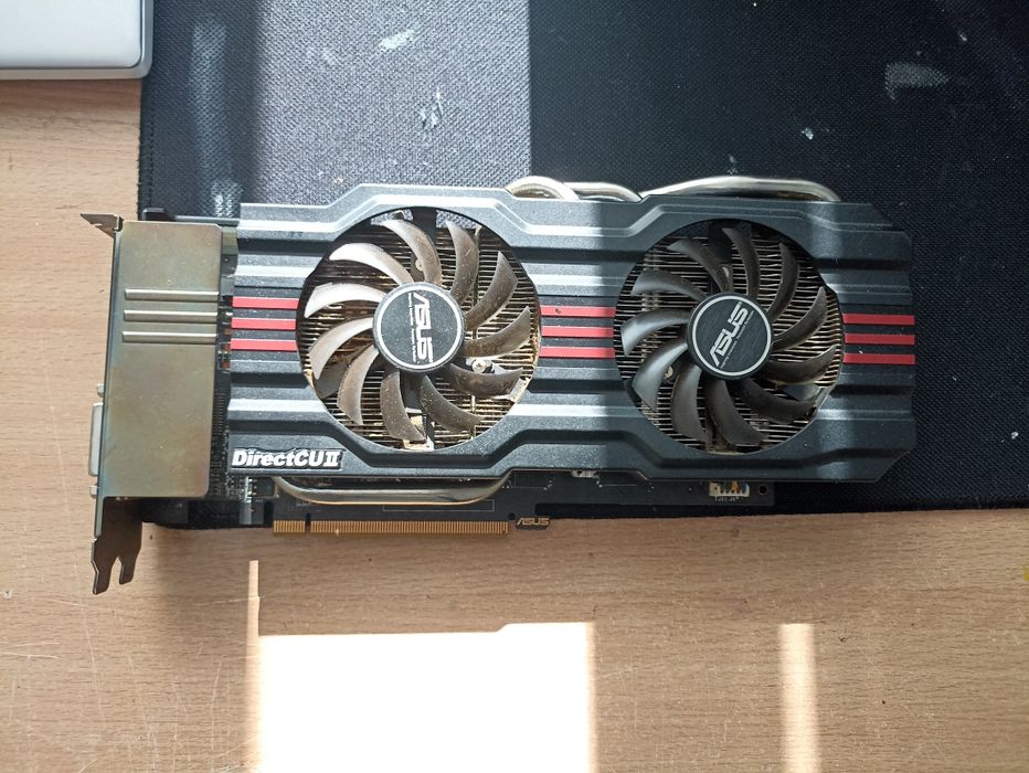 Продам срочьно видео карту gtx 660 TI