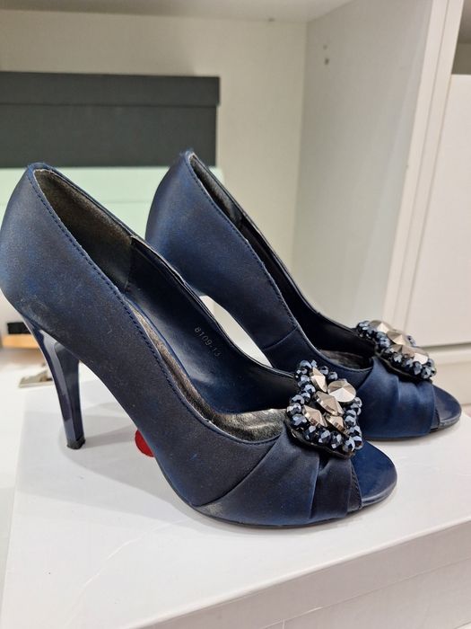 аяк киымдер сатылады 35размер