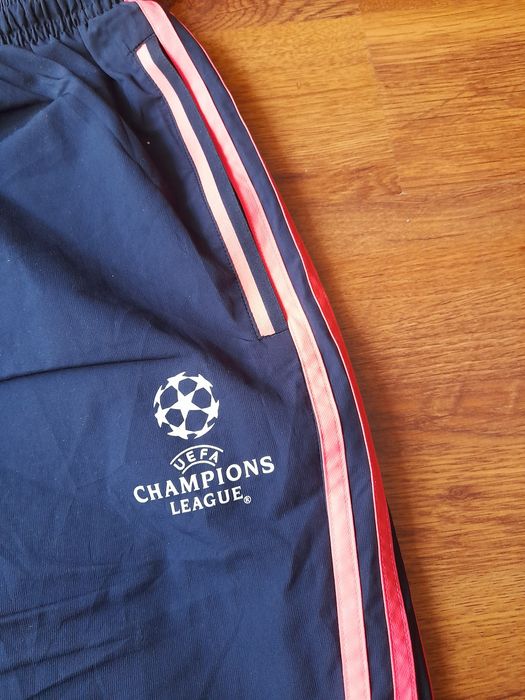 Adidas BAYERN MUNCHEN мъжко долнище 2XL размер.