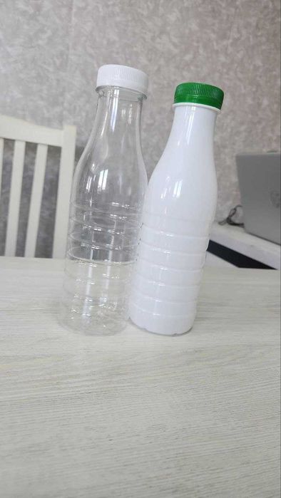 Ishlab chiqaruvchidan 50ml dan 18.9 litrgacha pet baklashalar.