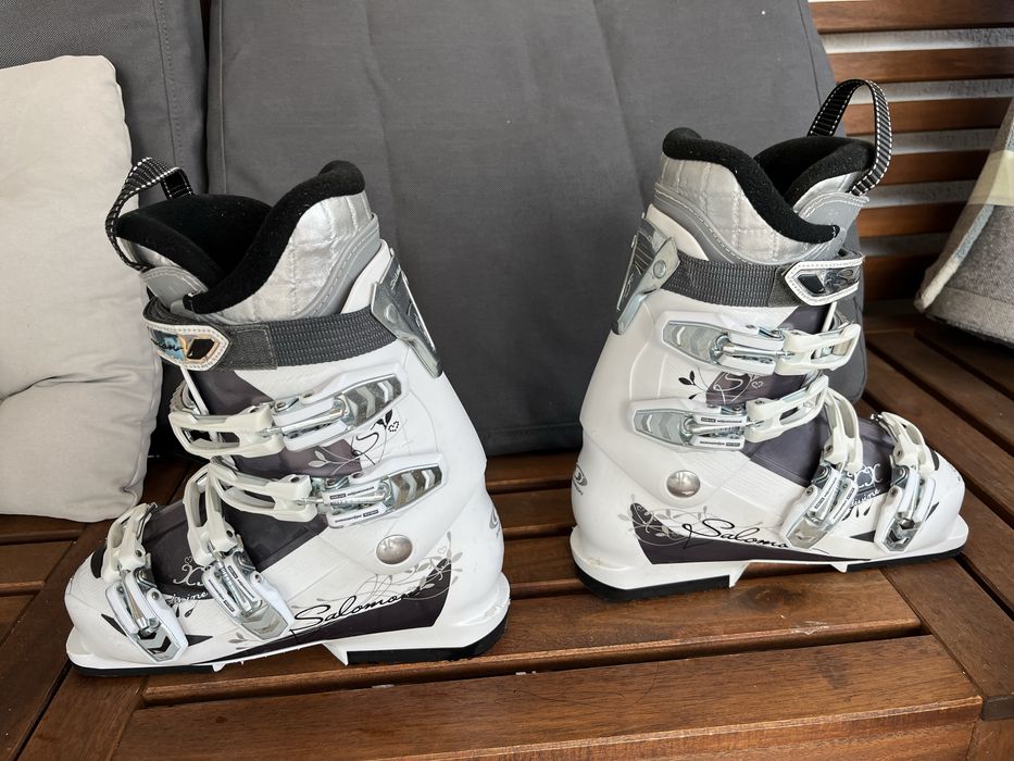 Clapari fete marimea 39 25 (39-40 EU )