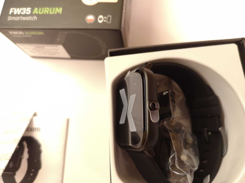 Часовник Smartwatch Maxcom *Чисто нов