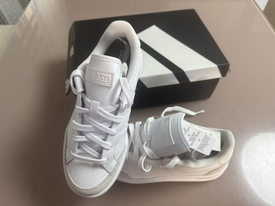 Adidas Court /piele naturala
