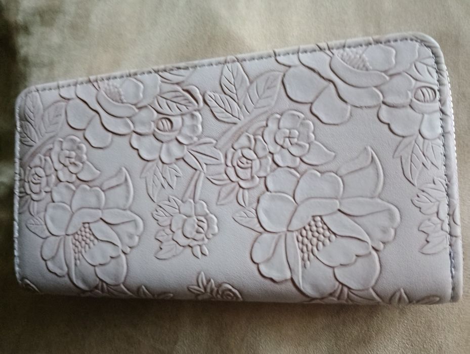 Дамско  портмоне в три цвята