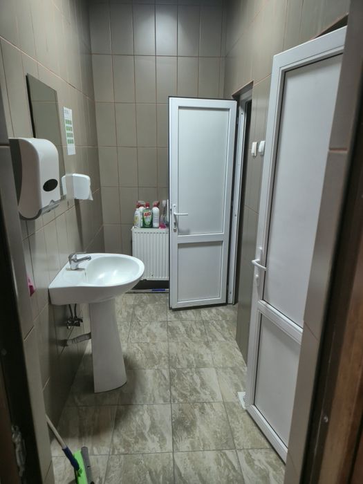 Spațiu comercial de închiriat