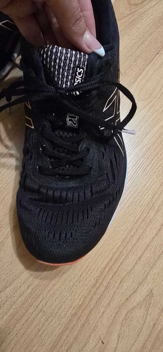 Asics 39- дамски маратонки