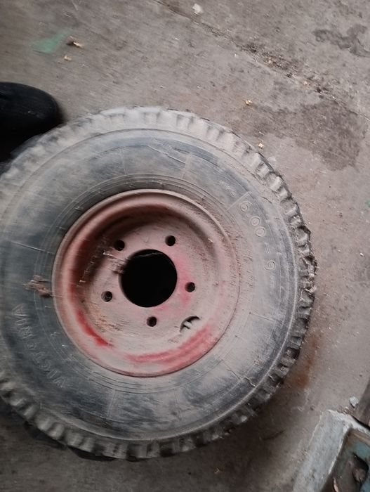 Anvelope cu janta 1100 R20, 7.00-12,6.00-9
