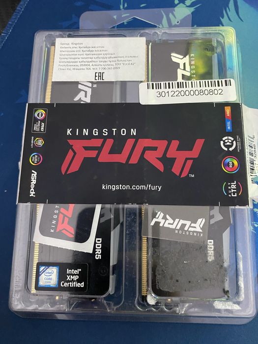 Продам оперативку Hyper 8x8=16