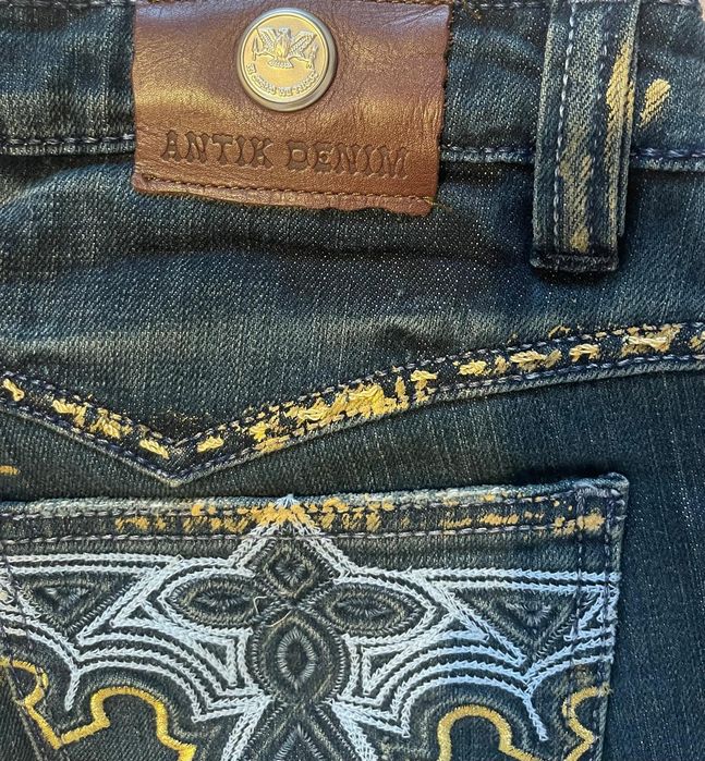 Уникални  дънки Antik Denim. Made in USA .  Ед Харди стил.