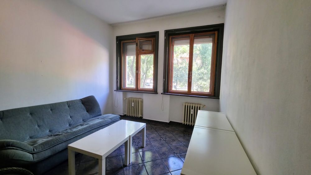 Продава се 2-ст. тухлен апартамент на ТОП локация в жк.Изток,гр.Перник