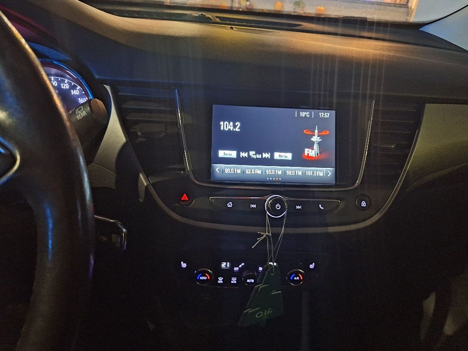 Opel Crossland X  2019