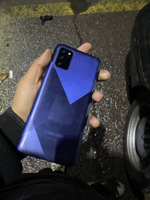 Samsung A02s xotirasi4ga32 oyna aliwgan(ekranmas) Manzil#angren  shaxr