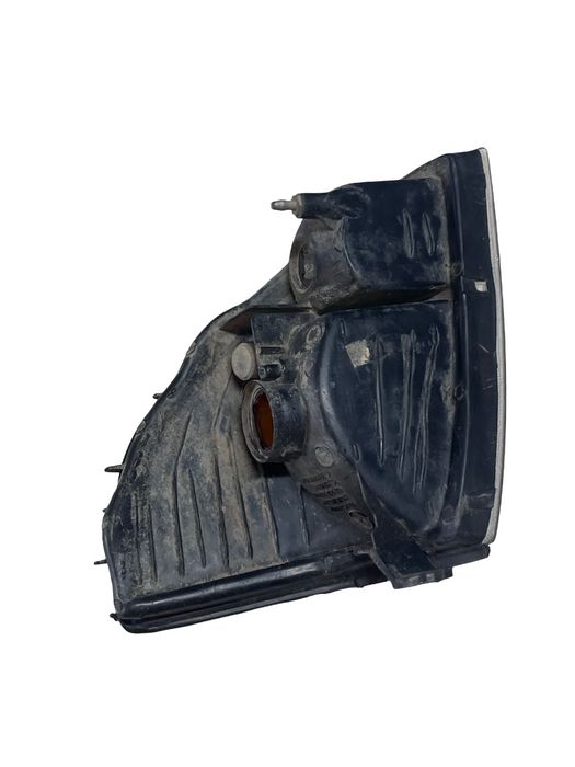 Lampa De Semnalizare Dreapta Fata Toyota Land Cruiser 90 _J9_ 1995 ->