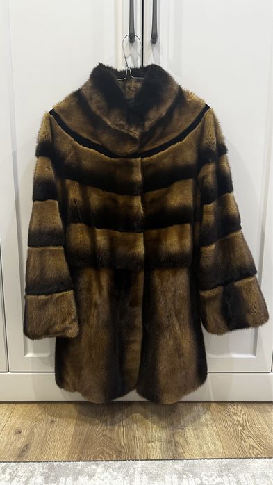 Продам норковую шубу