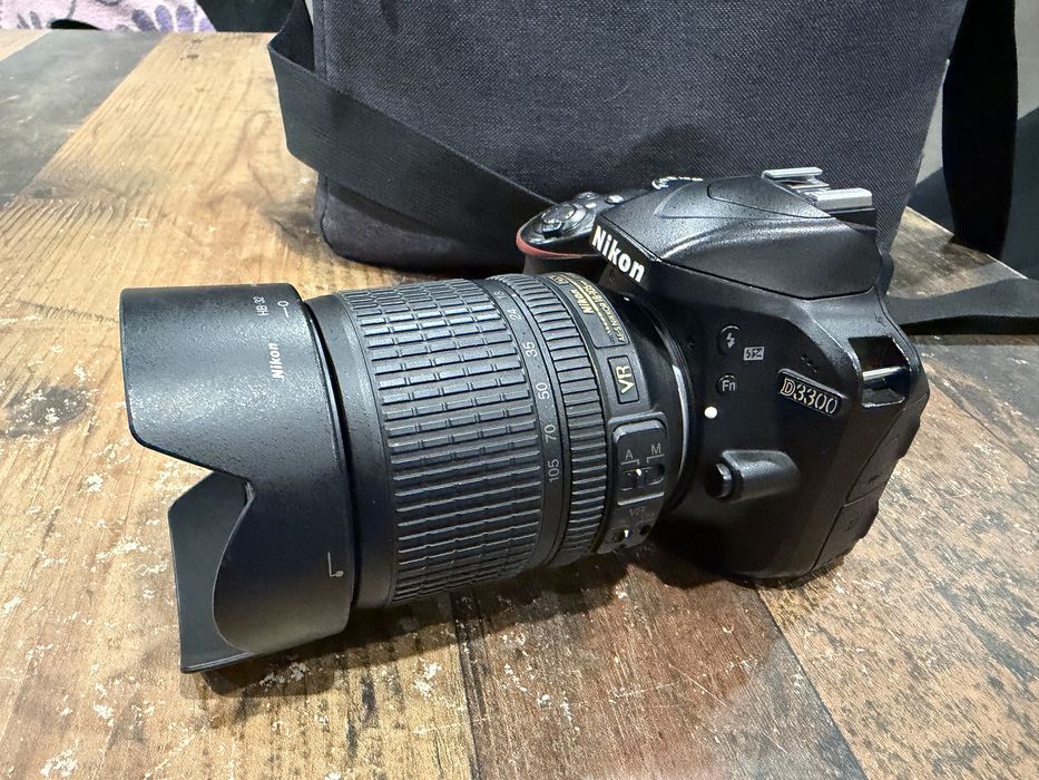 Nikon D3300 + обектив 18-105