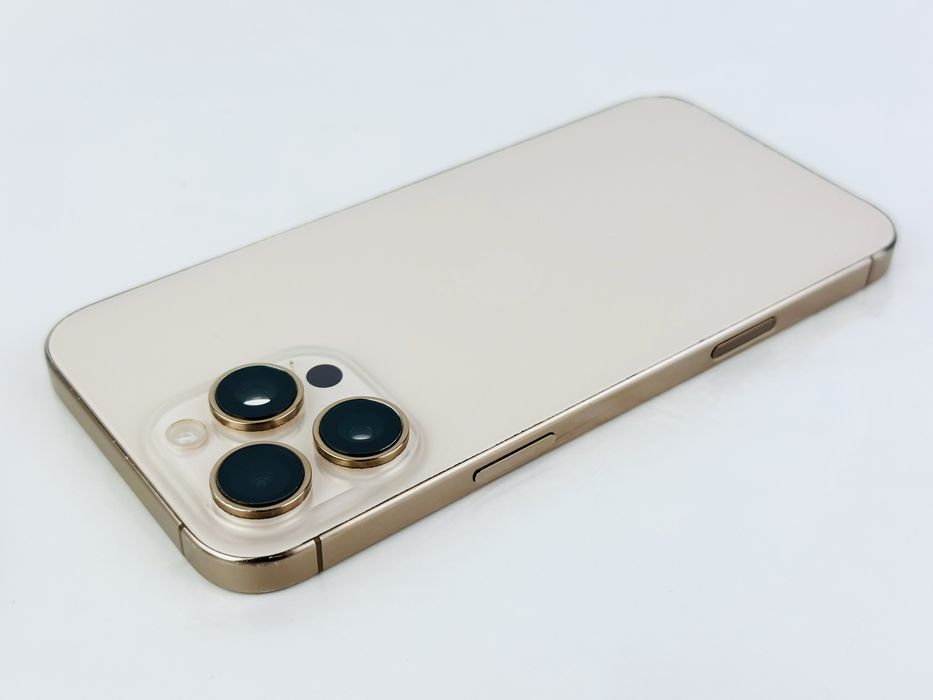 Apple iPhone 16 Pro Max 256GB Desert 99% Батерия! Отличен!