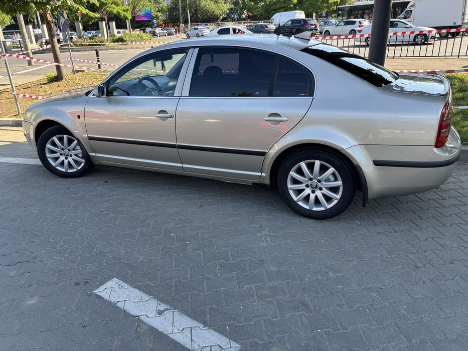 Škoda Superb