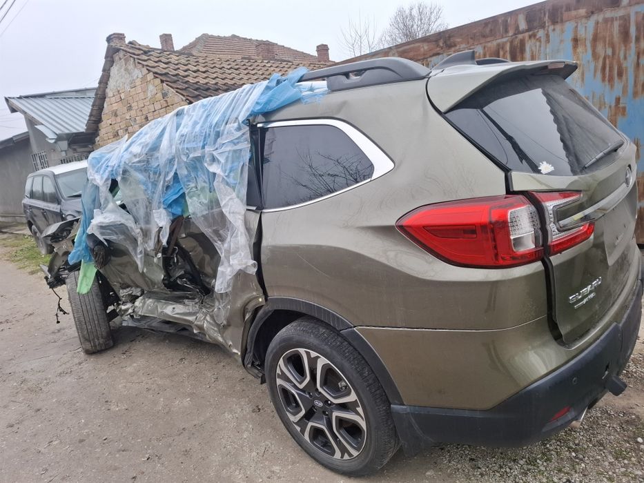 Продавам на части Субару Асцент 2023г